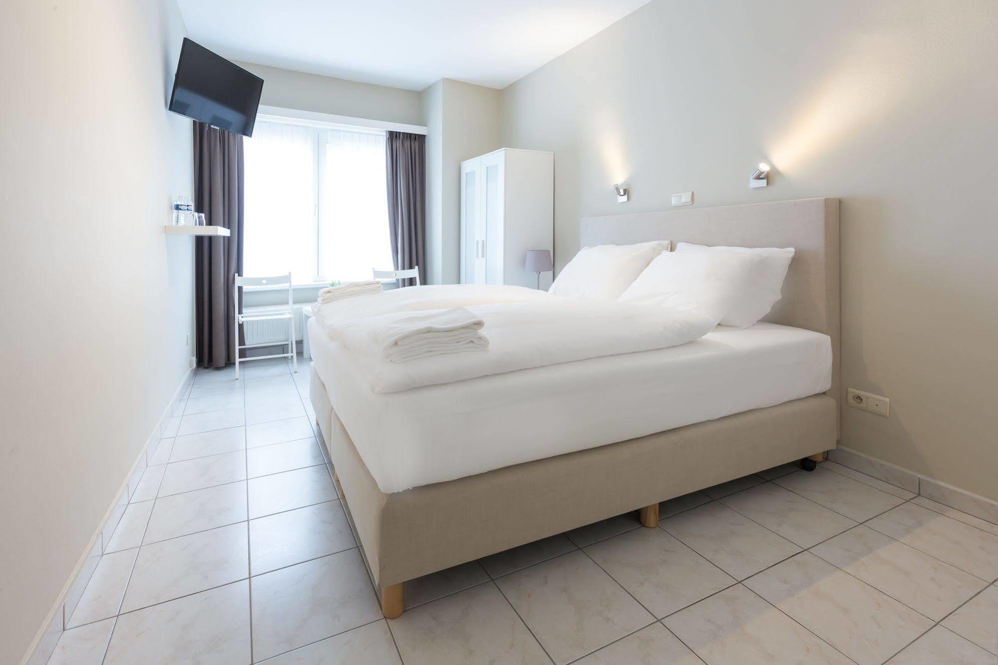 Hotel Franky Blankenberge Esterno foto