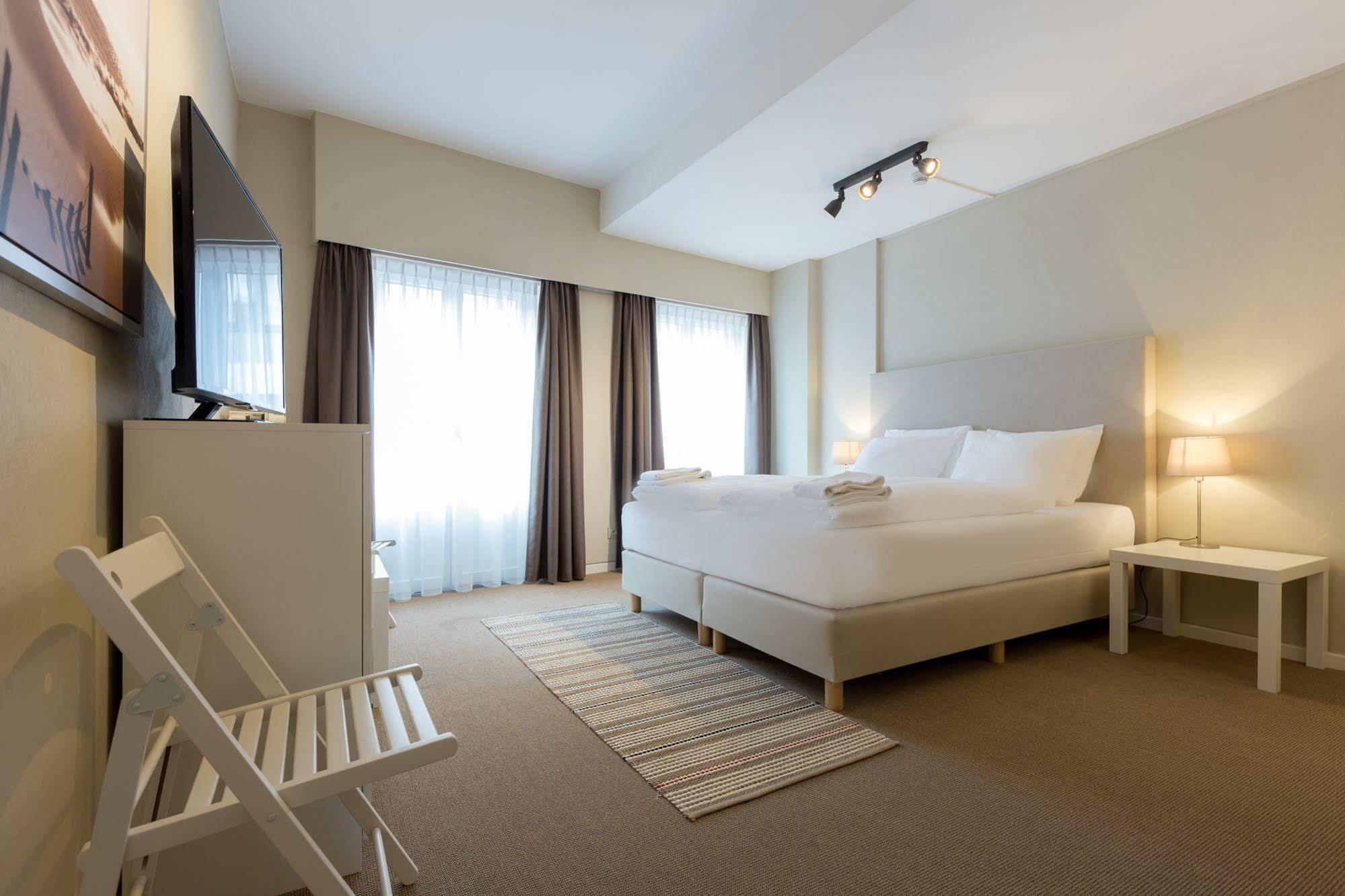 Hotel Franky Blankenberge Esterno foto