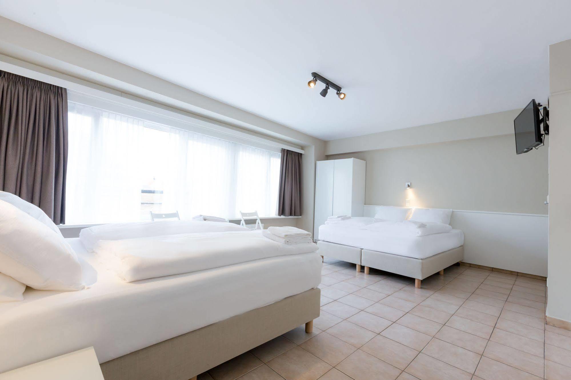 Hotel Franky Blankenberge Esterno foto